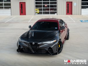 Alfa Romeo Giulia GTAm Style Front Bumper - Carbon Fiber - Without Parking Sensors